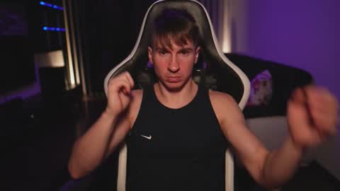 Dorian Reyes online show from November 12, 11:14 pm