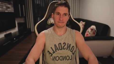 Dorian Reyes online show from March 27, 12:27 am