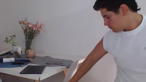 Dorian Salvatore online show from April 13, 9:53 pm