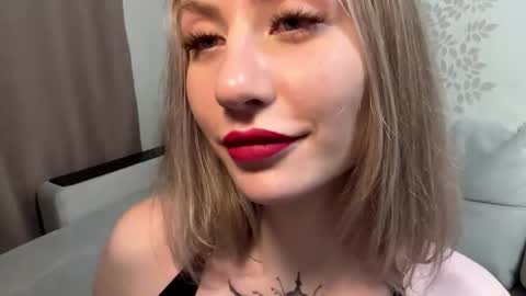 Dori online show from December 13, 7:53 pm