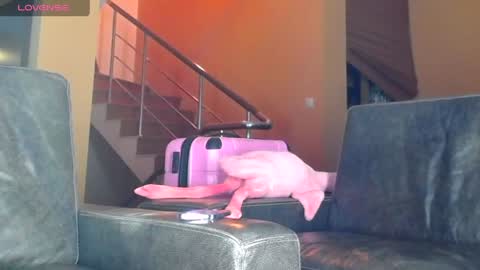 Snapshot of dorikxxxxxx chatting on October 12, 9:25 pm ALEX - follow online show from October 12, 9:25 pm