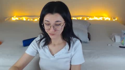 Your Dorotty online show from December 12, 12:38 am