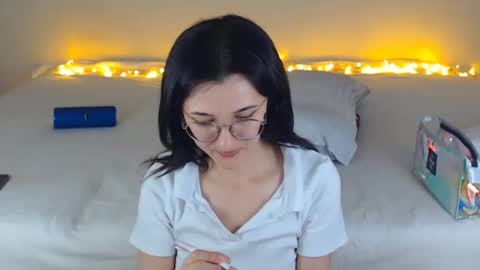 Your Dorotty online show from December 12, 3:43 am