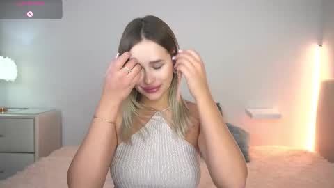 Snapshot of dorretangel chatting on October 5, 10:35 am Amy online show from October 5, 10:35 am