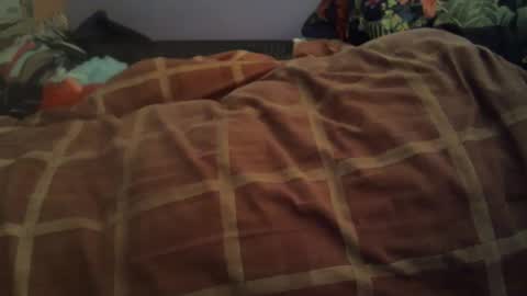 Hello  welcome to Slutsville  I am the Naked Chef  really  but you may call me Peter online show from September 26, 11:58 am