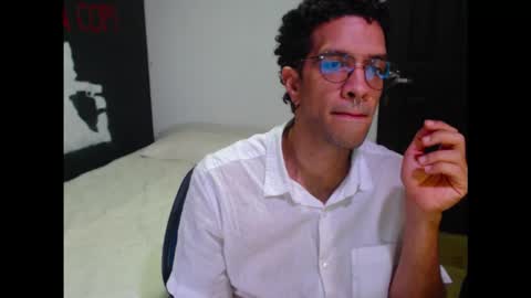 Snapshot of dostoyrodia_34 chatting on December 17, 3:23 am will online show from December 17, 3:23 am