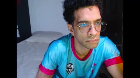 Snapshot of dostoyrodia_34 chatting on December 17, 10:49 pm will online show from December 17, 10:49 pm