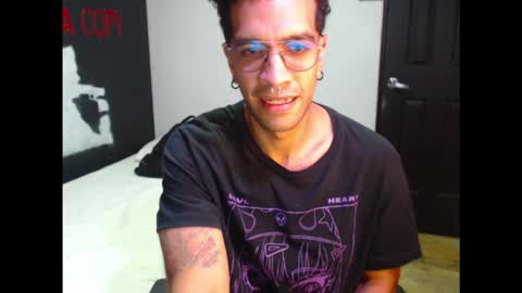 Snapshot of dostoyrodia_34 chatting on December 18, 11:11 pm will online show from December 18, 11:11 pm