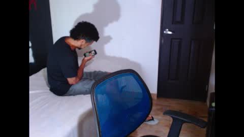 Snapshot of dostoyrodia_34 chatting on February 4, 10:47 pm will online show from February 4, 10:47 pm