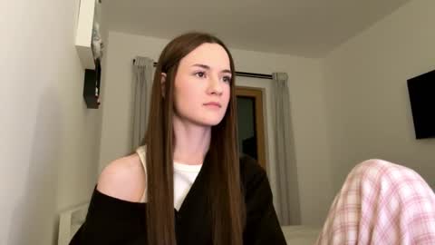 Alice and Mark online show from March 13, 9:21 pm