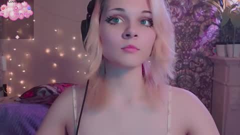 Angie online show from November 7, 12:10 am