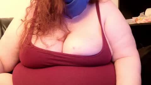 Snapshot of doublecherrybombxo chatting on February 24, 10:24 am Cherri online show from February 24, 10:24 am