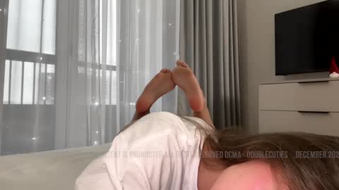 Lana  Eva  dont forget to give us a thumb up online show from December 29, 5:21 am