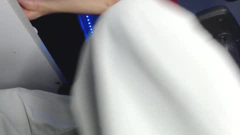 douglas_drake online show from November 18, 1:33 am