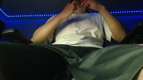 Snapshot of douglas_drake chatting on April 1, 2:56 am douglas_drake online show from April 1, 2:56 am