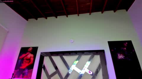 Snapshot of douglassafado chatting on March 6, 7:47 am Douglas Safado online show from March 6, 7:47 am