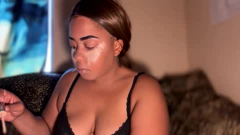 dove_love22 online show from December 1, 6:57 pm