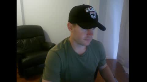 Snapshot of dr_charming1 chatting on April 15, 1:12 am dr_charming1 online show from April 15, 1:12 am