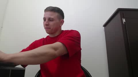 draco_boy2000 online show from October 10, 9:36 pm