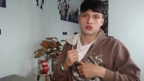 Snapshot of drago_ivan chatting on May 17, 12:12 pm IVAN online show from May 17, 12:12 pm