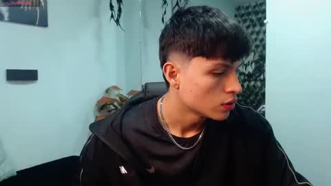 Snapshot of drago_ivan chatting on June 5, 12:33 pm IVAN online show from June 5, 12:33 pm
