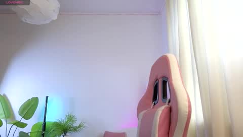 Lisbeth Salander online show from November 17, 5:57 am