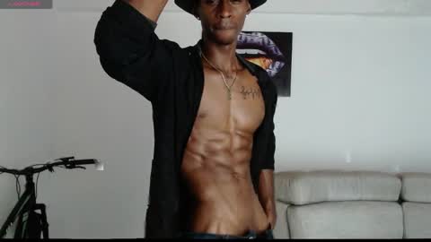 Snapshot of drake_brown_23 chatting on April 2, 9:12 pm Drake 23 online show from April 2, 9:12 pm