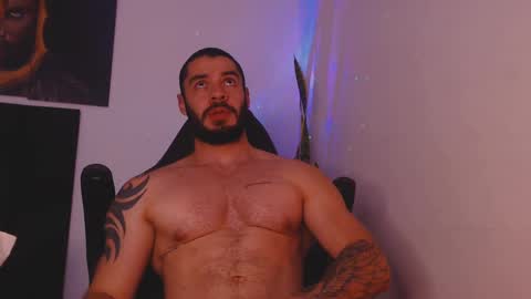 drake_cole11 online show from March 7, 4:46 am