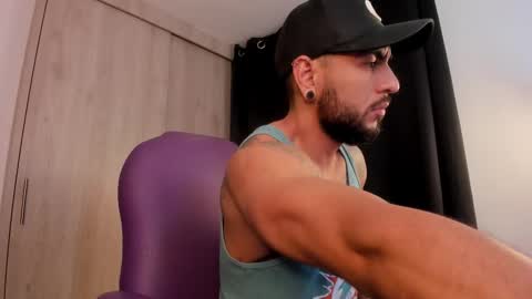 Snapshot of drake_jackson11 chatting on October 6, 10:45 am drake jackson11 online show from October 6, 10:45 am