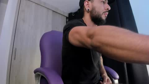 Snapshot of drake_jackson11 chatting on October 13, 10:59 am drake jackson11 online show from October 13, 10:59 am