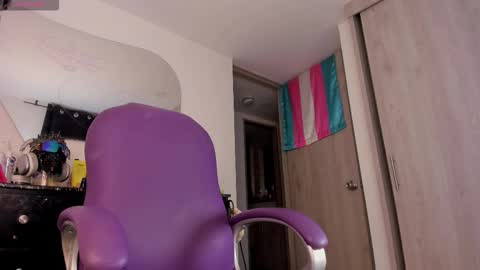 Snapshot of drake_jackson11 chatting on October 21, 11:00 am drake jackson11 online show from October 21, 11:00 am