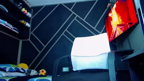 Drake online show from December 19, 9:28 pm