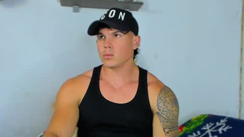 drake_xion1 online show from January 3, 12:54 am