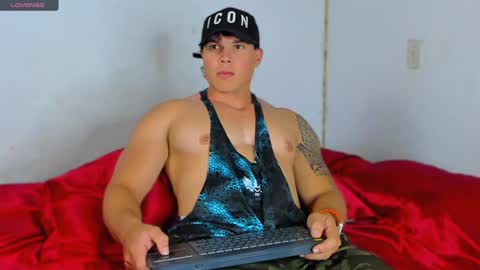 drake_xion1 online show from February 1, 1:55 am