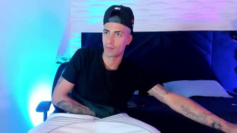 Snapshot of drakeneumann chatting on November 10, 3:38 am Drake Neuman online show from November 10, 3:38 am