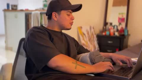 drakeeee online show from May 29, 2:37 pm