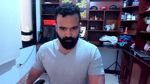 Snapshot of drako_argenti_ chatting on December 2, 4:20 pm Drako online show from December 2, 4:20 pm