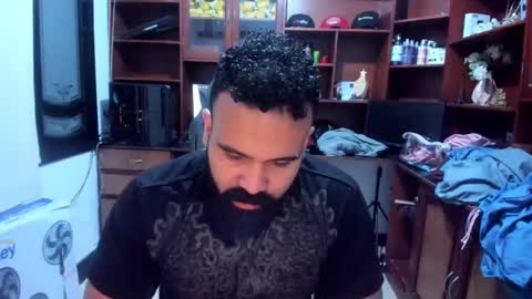 Snapshot of drako_argenti_ chatting on December 14, 6:56 am Drako online show from December 14, 6:56 am