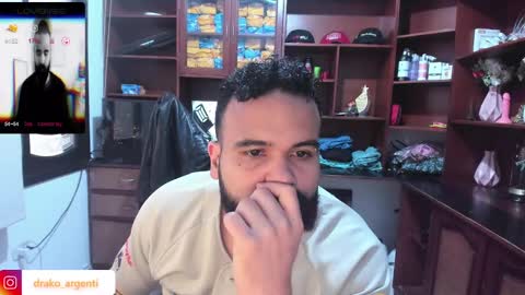 Snapshot of drako_argenti_ chatting on January 12, 1:48 pm Drako online show from January 12, 1:48 pm