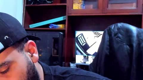 Snapshot of drako_argenti_ chatting on January 28, 6:38 am Drako online show from January 28, 6:38 am