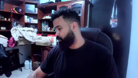 Snapshot of drako_argenti_ chatting on March 9, 3:22 am Drako online show from March 9, 3:22 am