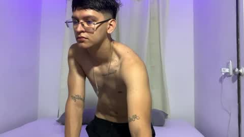 Snapshot of drakoxxx11 chatting on July 9, 7:23 am drakoxxx11 online show from July 9, 7:23 am