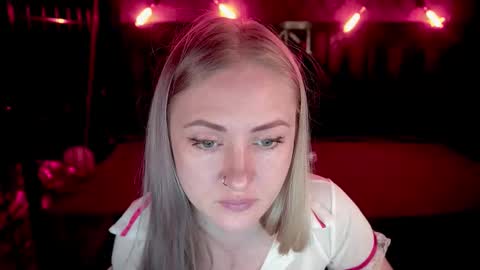 Snapshot of dramaquenn chatting on March 24, 6:40 am Lina online show from March 24, 6:40 am