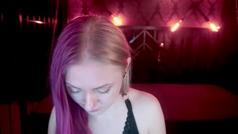 Lina online show from May 9, 5:56 am