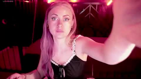Lina online show from June 16, 5:32 am