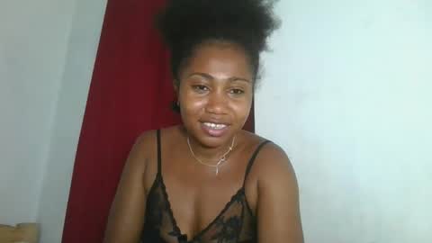 Snapshot of drasomaralda chatting on November 21, 6:56 am drasomaralda online show from November 21, 6:56 am