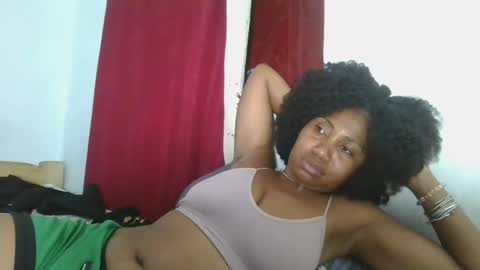 Snapshot of drasomaralda chatting on November 28, 8:22 pm drasomaralda online show from November 28, 8:22 pm