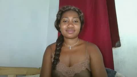 Snapshot of drasomaralda chatting on December 4, 11:24 pm drasomaralda online show from December 4, 11:24 pm