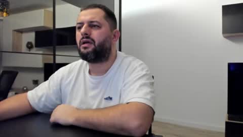 Draven A online show from February 2, 3:32 am