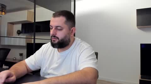 Draven A online show from February 28, 5:26 am